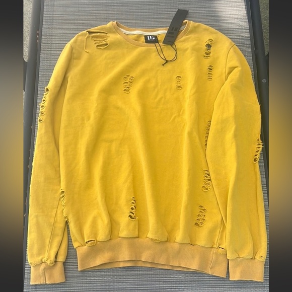 🎯NWT LF Los Angeles Distressed Sweatshirt Yellow Size Small - Picture 2 of 11